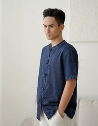 Men’s Cheongsam Short Sleeve Jeans Denim Cheongsam Qipao Shirt with Knot Button Detail