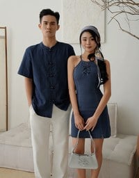 Men’s Cheongsam Short Sleeve Jeans Denim Cheongsam Qipao Shirt with Knot Button Detail
