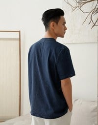 Men’s Cheongsam Short Sleeve Jeans Denim Cheongsam Qipao Shirt with Knot Button Detail
