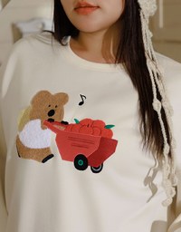 【DINOTAENG】Fluffy Embroidery Graphic Sweatshirt