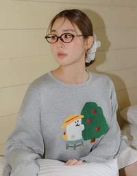 【DINOTAENG】Fluffy Embroidery Graphic Sweatshirt