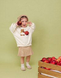 【DINOTAENG】 Fluffy Embroidery Graphic Sweatshirt ( Kids)