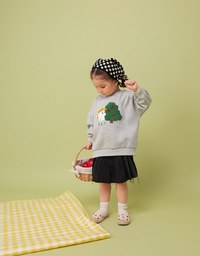 【DINOTAENG】 Fluffy Embroidery Graphic Sweatshirt ( Kids)