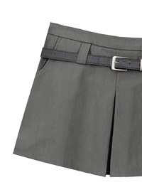 Classic High Waisted Pleated Skorts with Belt